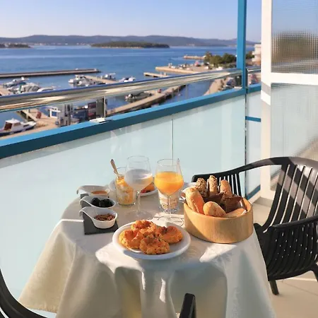 Ilirija Kornati فندق بيوغْغاد نا موغو